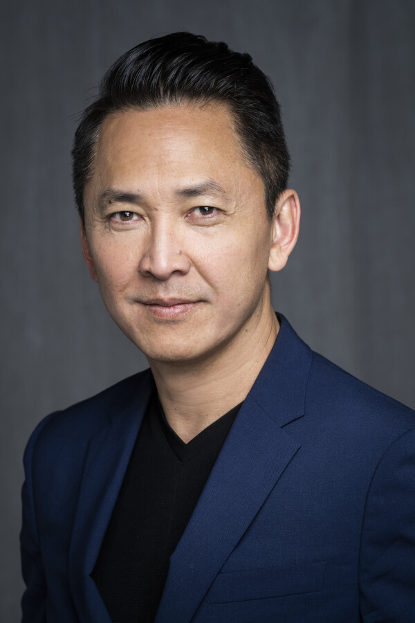 Viet Thanh Nguyen - 'A Man of Two Faces: A Memoir. A History. A Memorial'